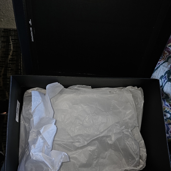 COACH CTSL SIG MULYI RNNR - HONEYCOMB *BOX ONLY - Picture 3 of 4